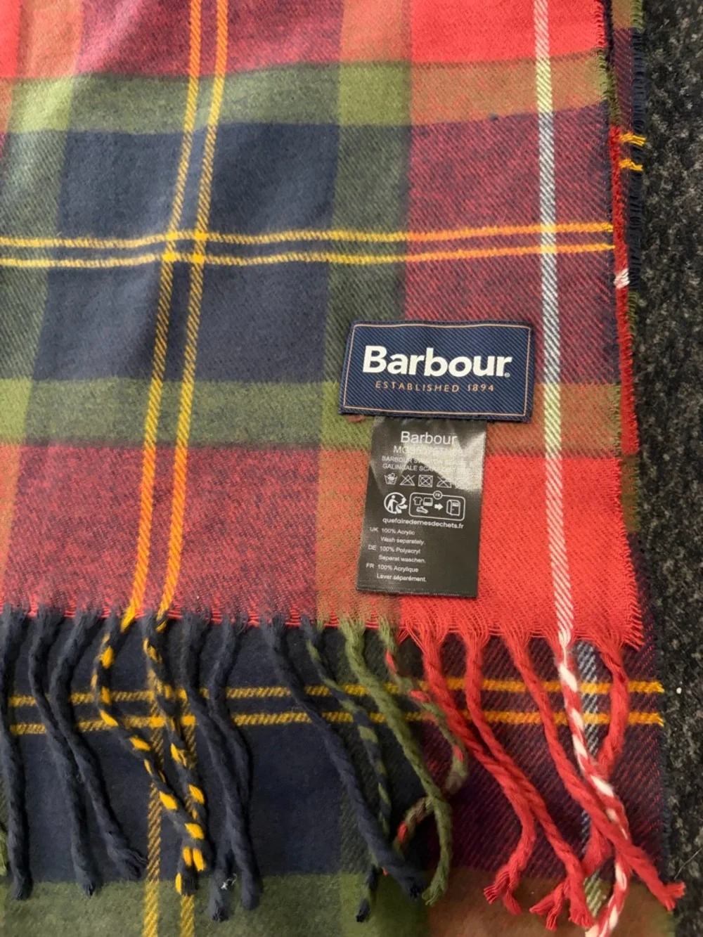 Barbour Tartan Scarf - Picture 4 of 5